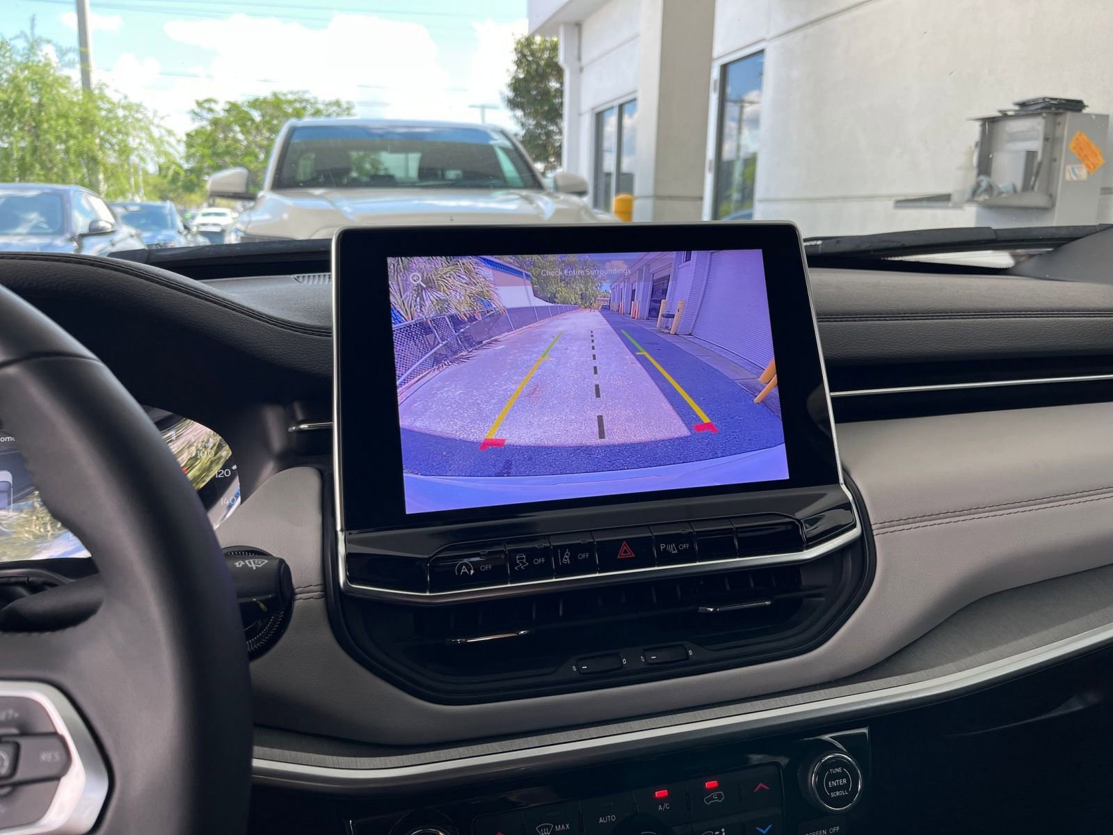 Thumbnail: 2025 Jeep Compass - 24