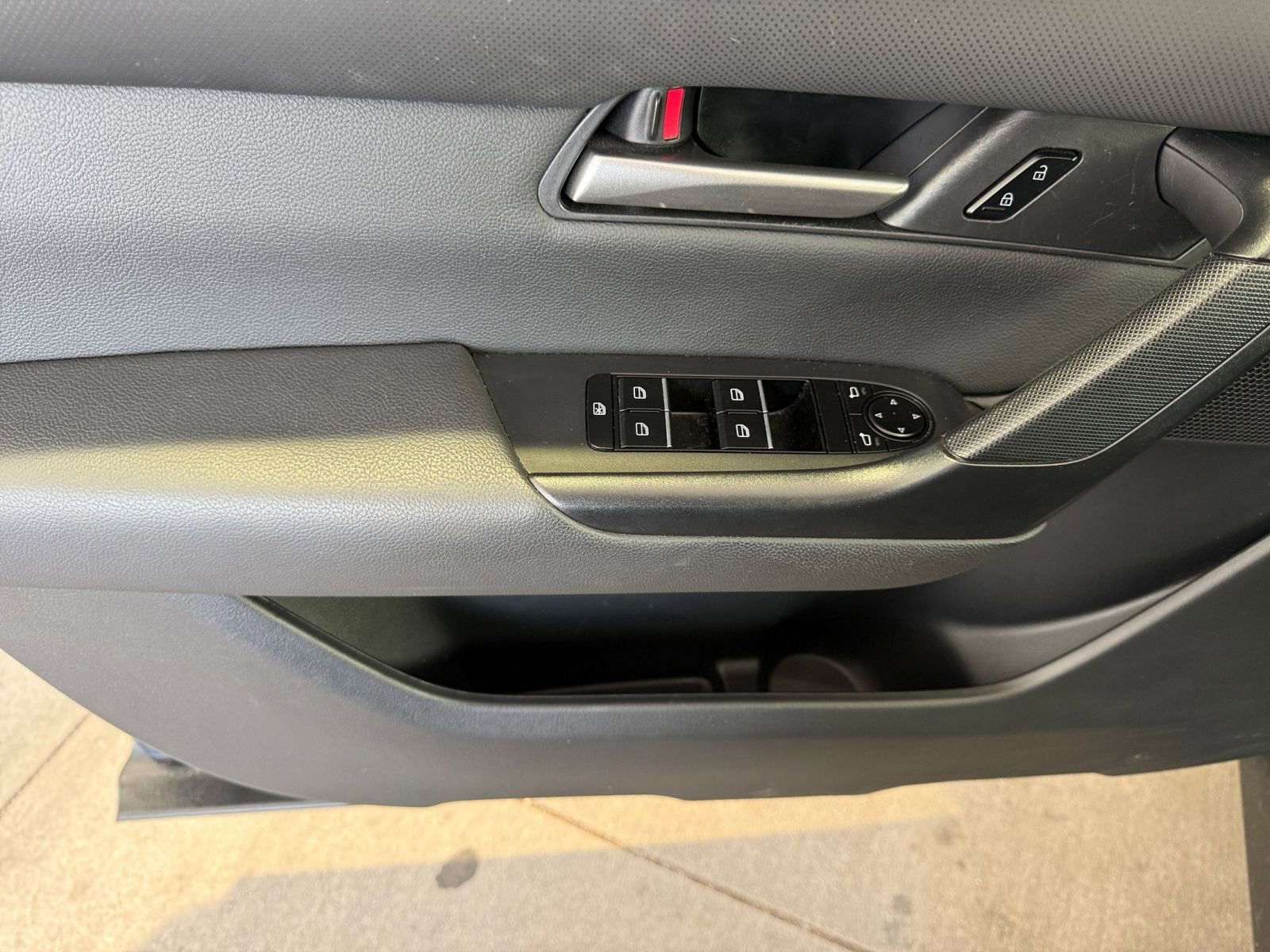 Thumbnail: 2025 Mazda CX-50 - 20