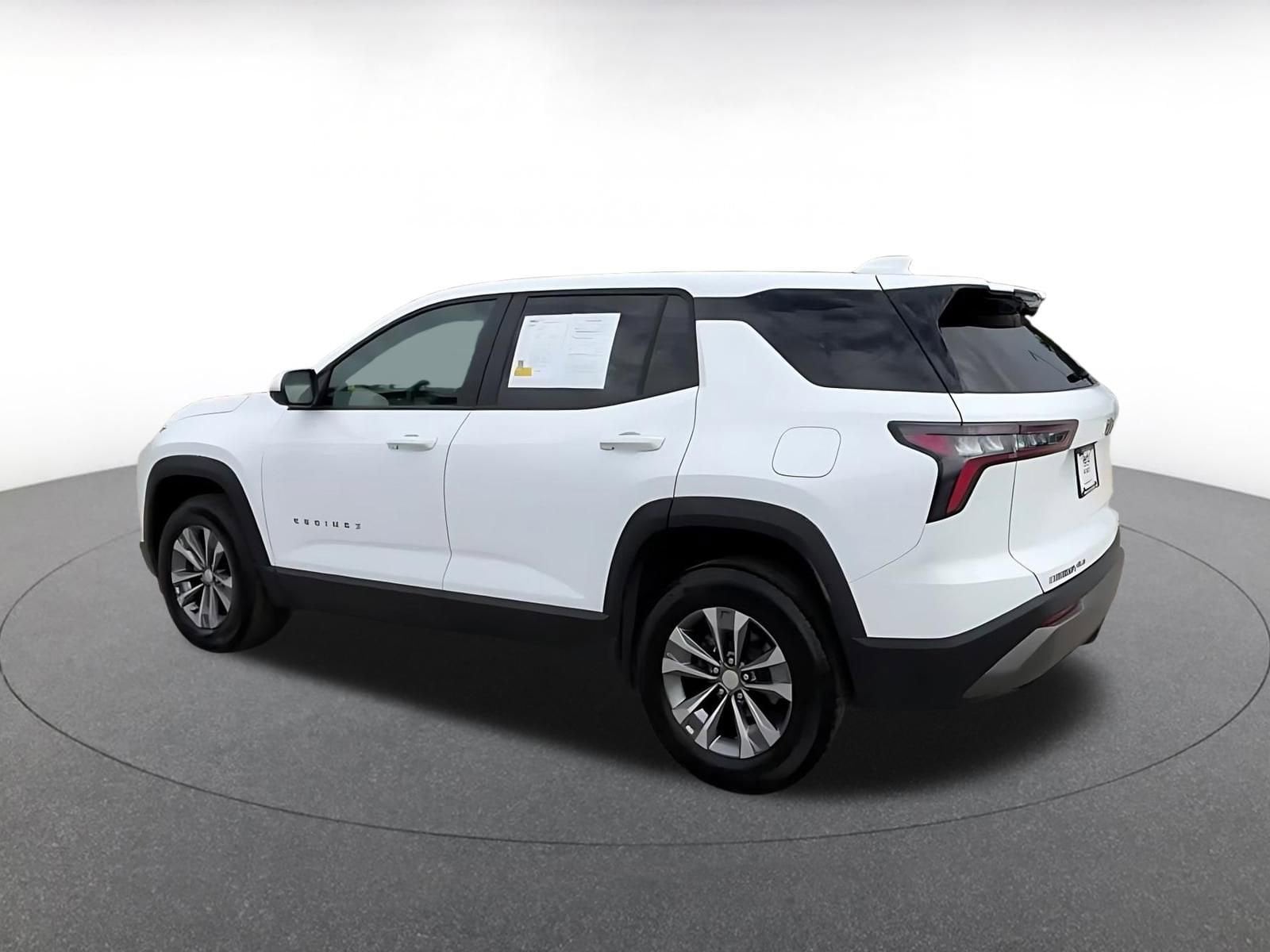 Thumbnail: 2025 Chevrolet Equinox - 10