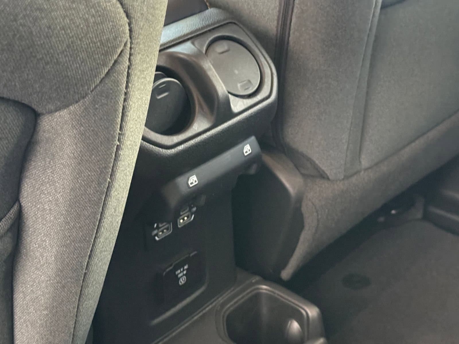 Thumbnail: 2025 Jeep Wrangler - 24