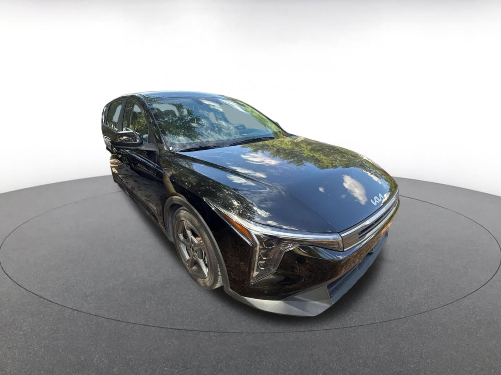 Thumbnail: 2025 Kia K4 - 1