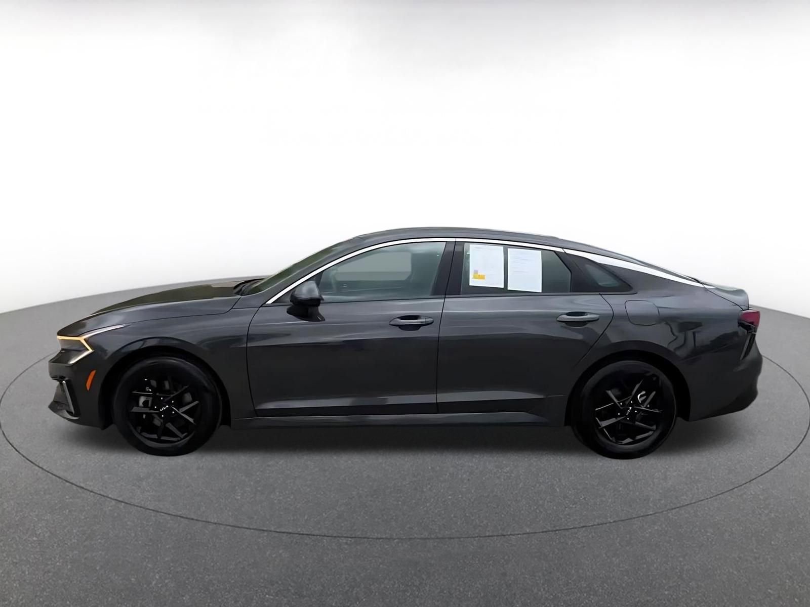 Thumbnail: 2025 Kia K5 - 10