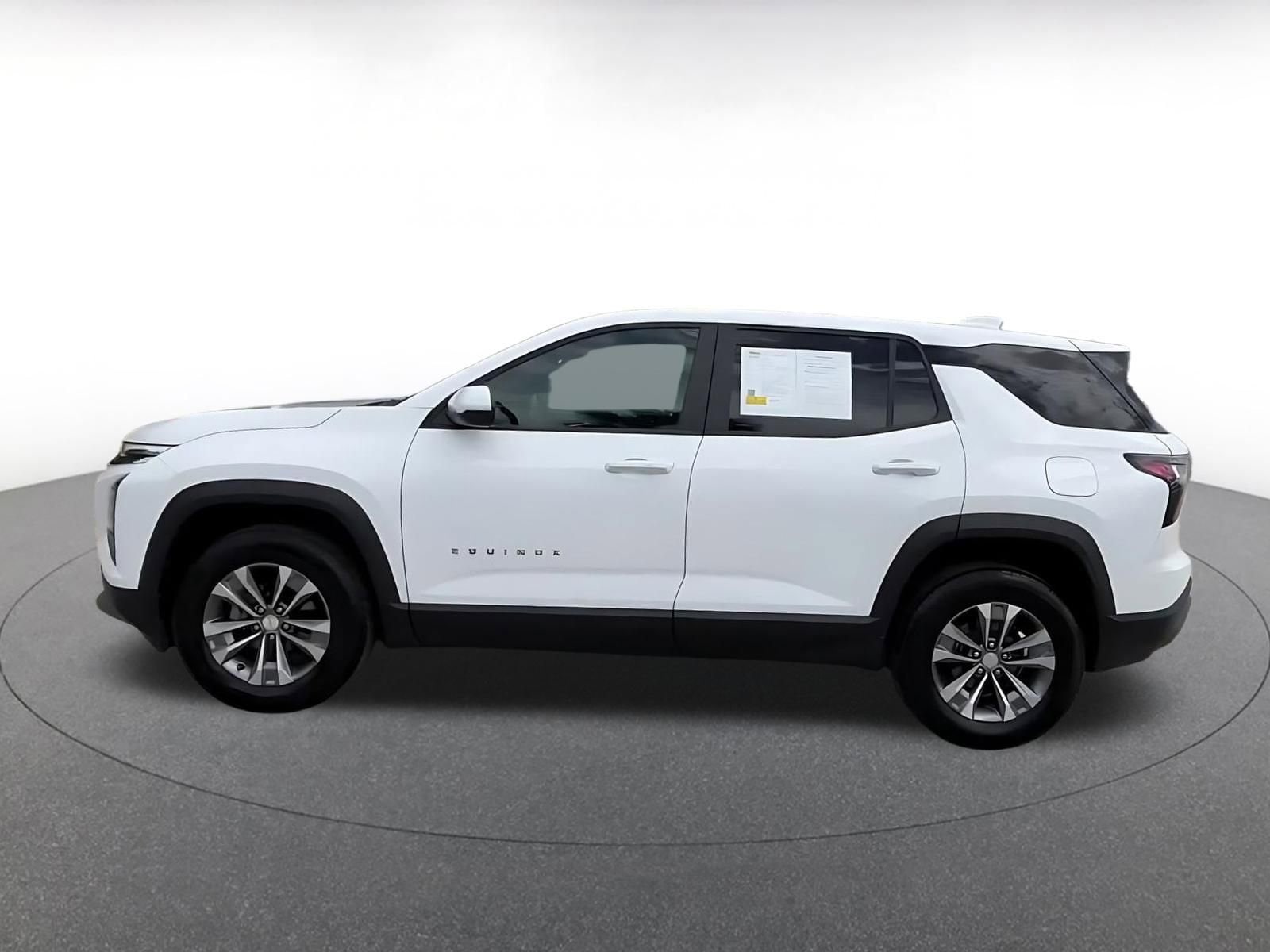 Thumbnail: 2025 Chevrolet Equinox - 9