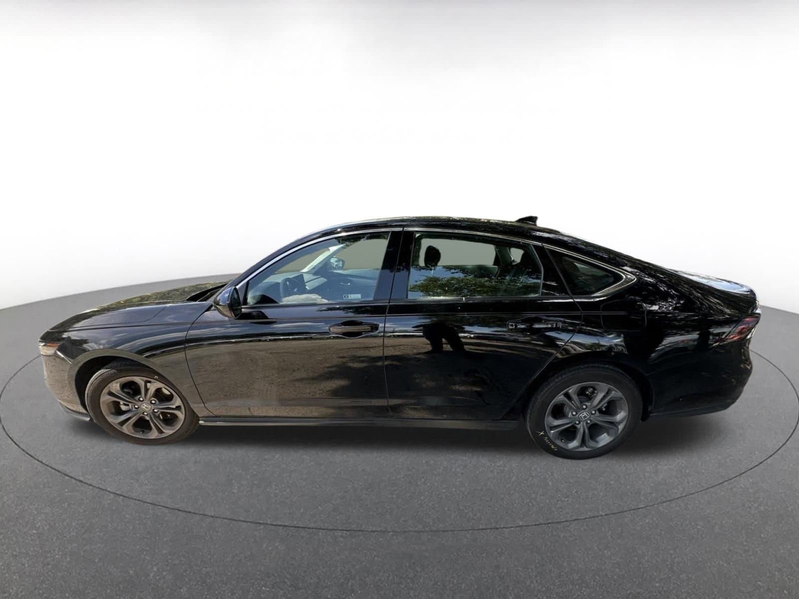 2024 Honda Accord EX 4