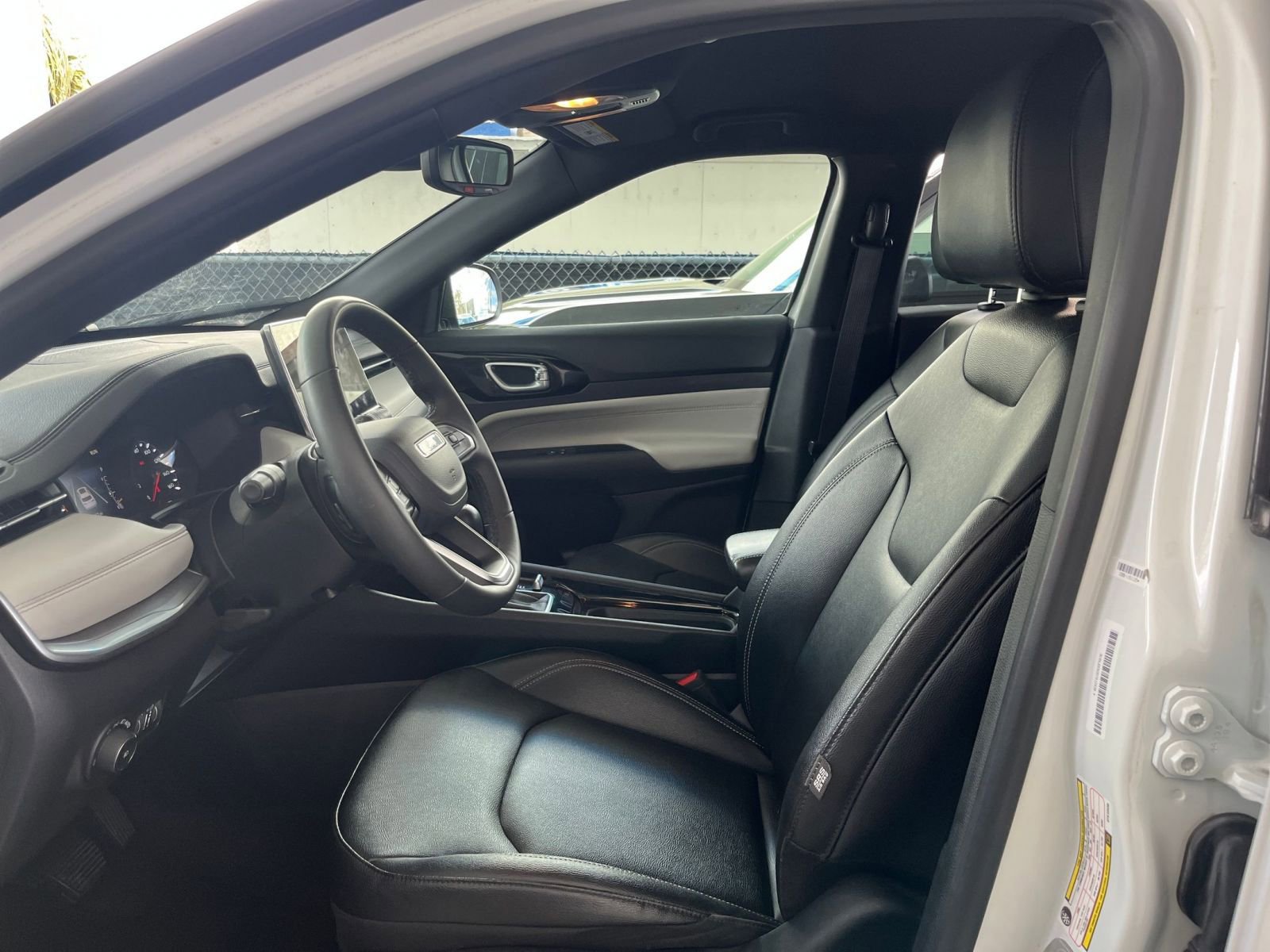 Thumbnail: 2025 Jeep Compass - 27