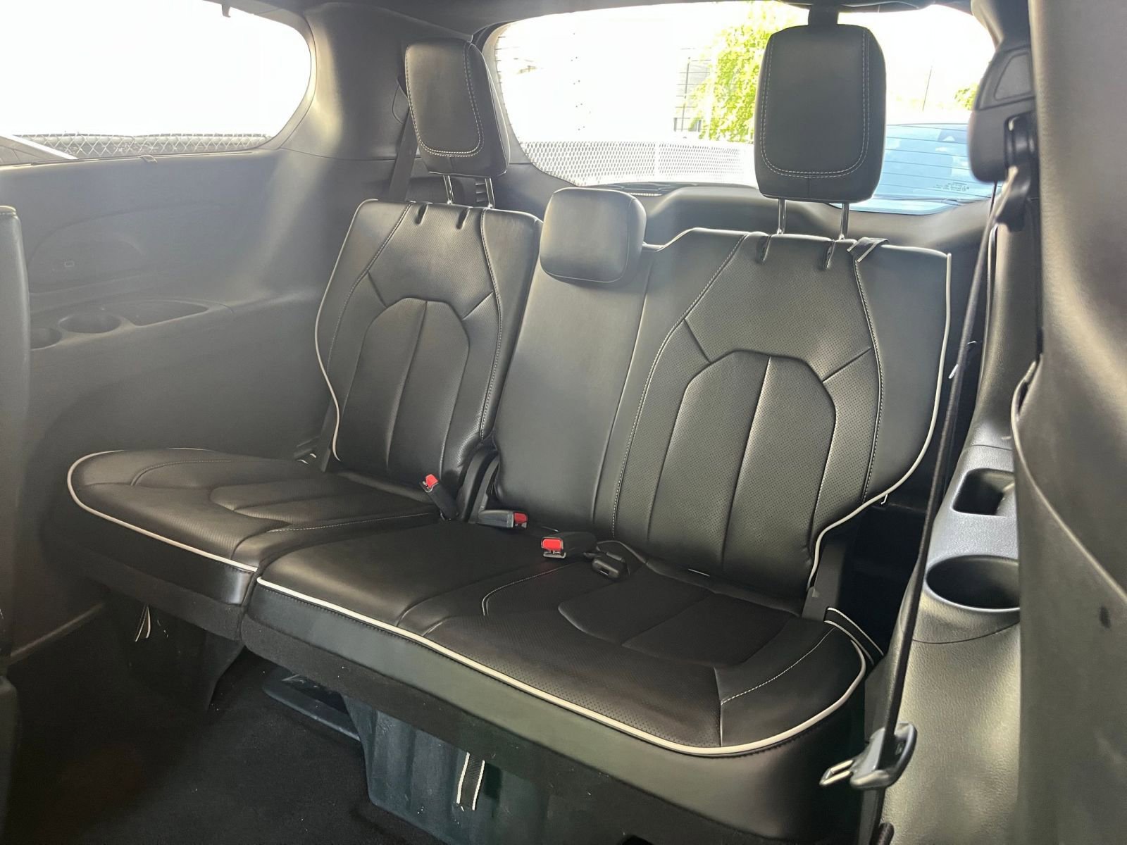 Thumbnail: 2025 Chrysler Pacifica - 33