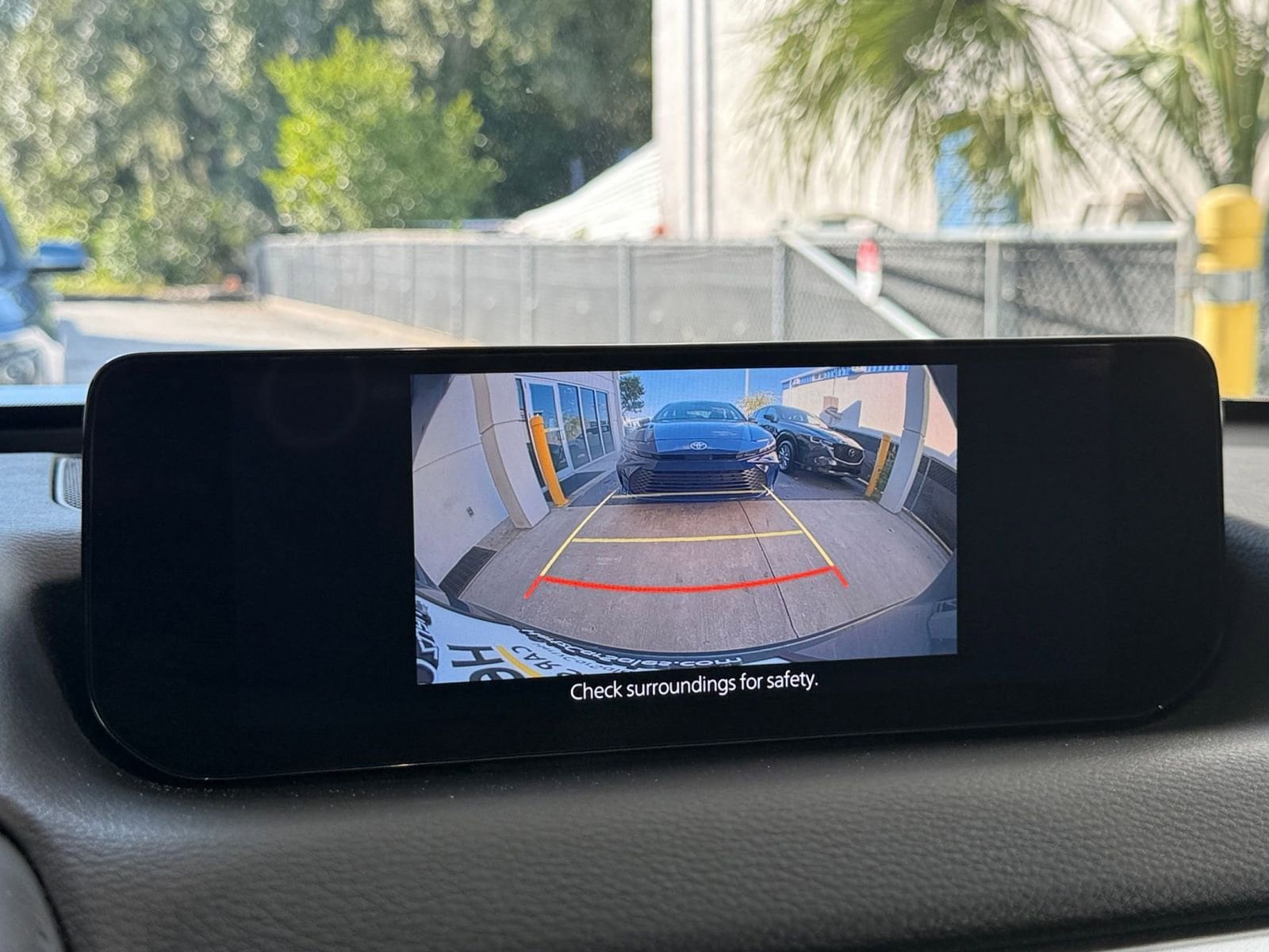 Thumbnail: 2025 Mazda CX-50 - 17