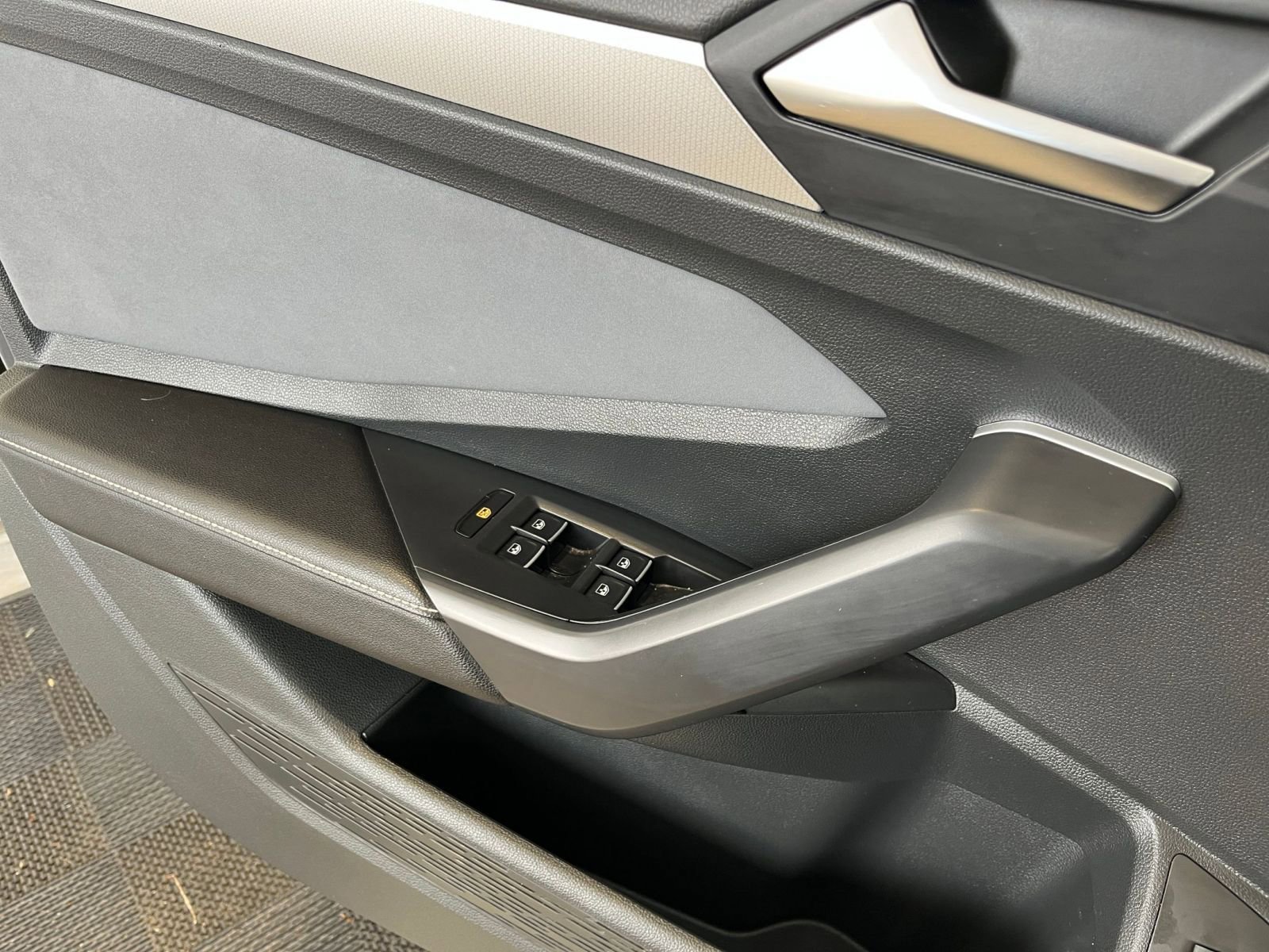 Thumbnail: 2025 Volkswagen Jetta - 20