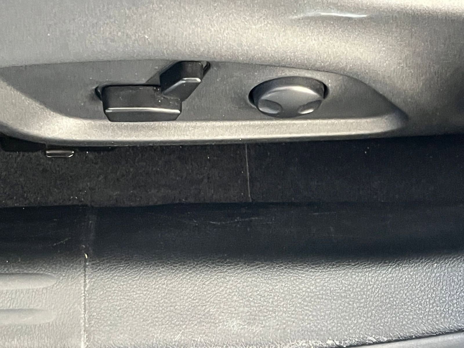 Thumbnail: 2025 Jeep Compass - 23