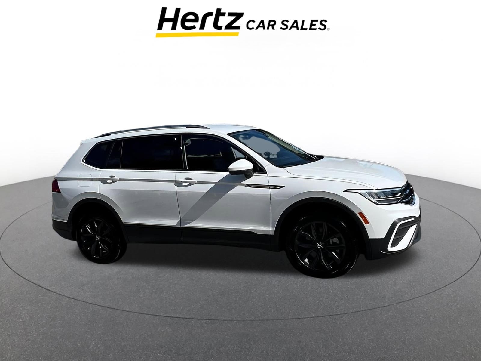 2024 Volkswagen Tiguan 2.0T Hero Image