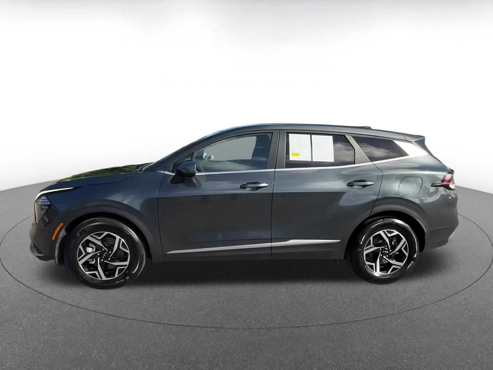 Thumbnail: 2025 Kia Sportage - 9