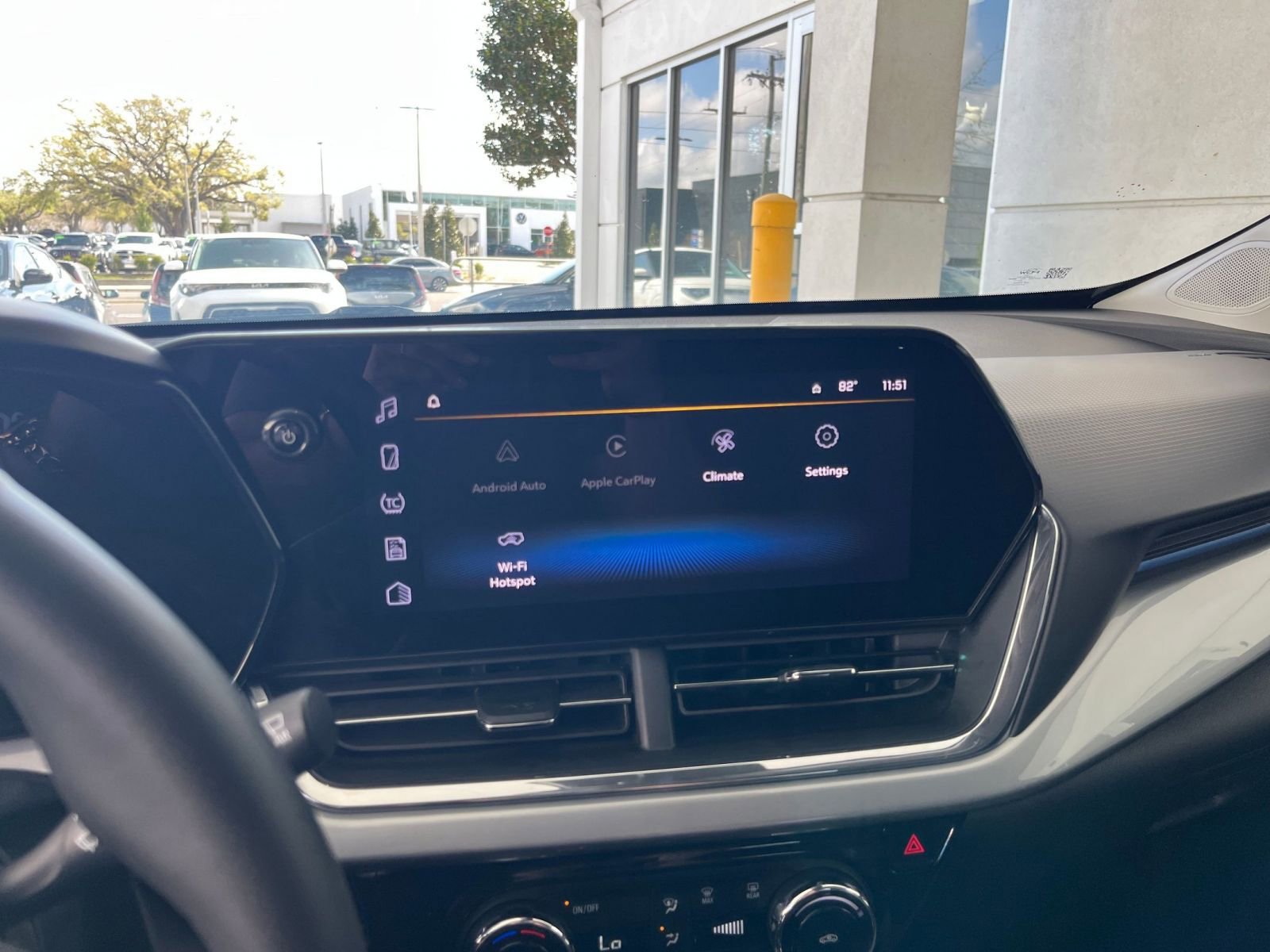 Thumbnail: 2025 Chevrolet Trax - 20