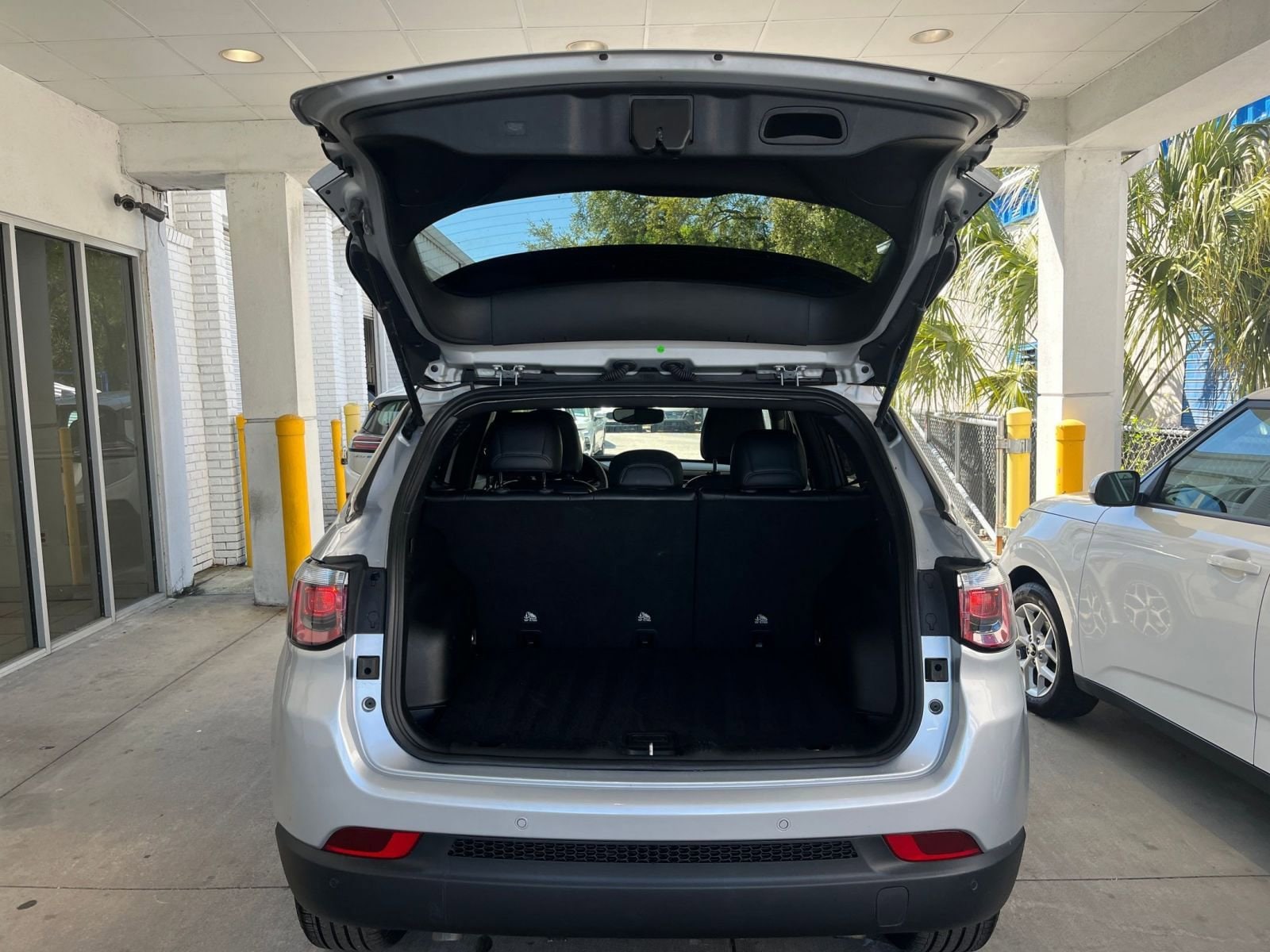 Thumbnail: 2025 Jeep Compass - 32