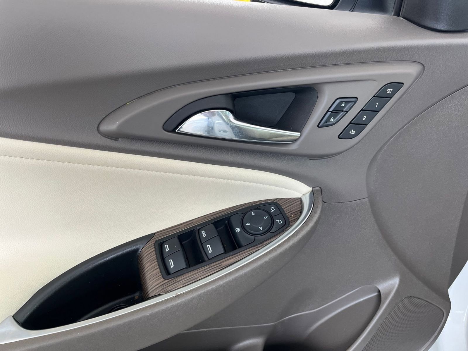 Thumbnail: 2024 Chevrolet Malibu - 20