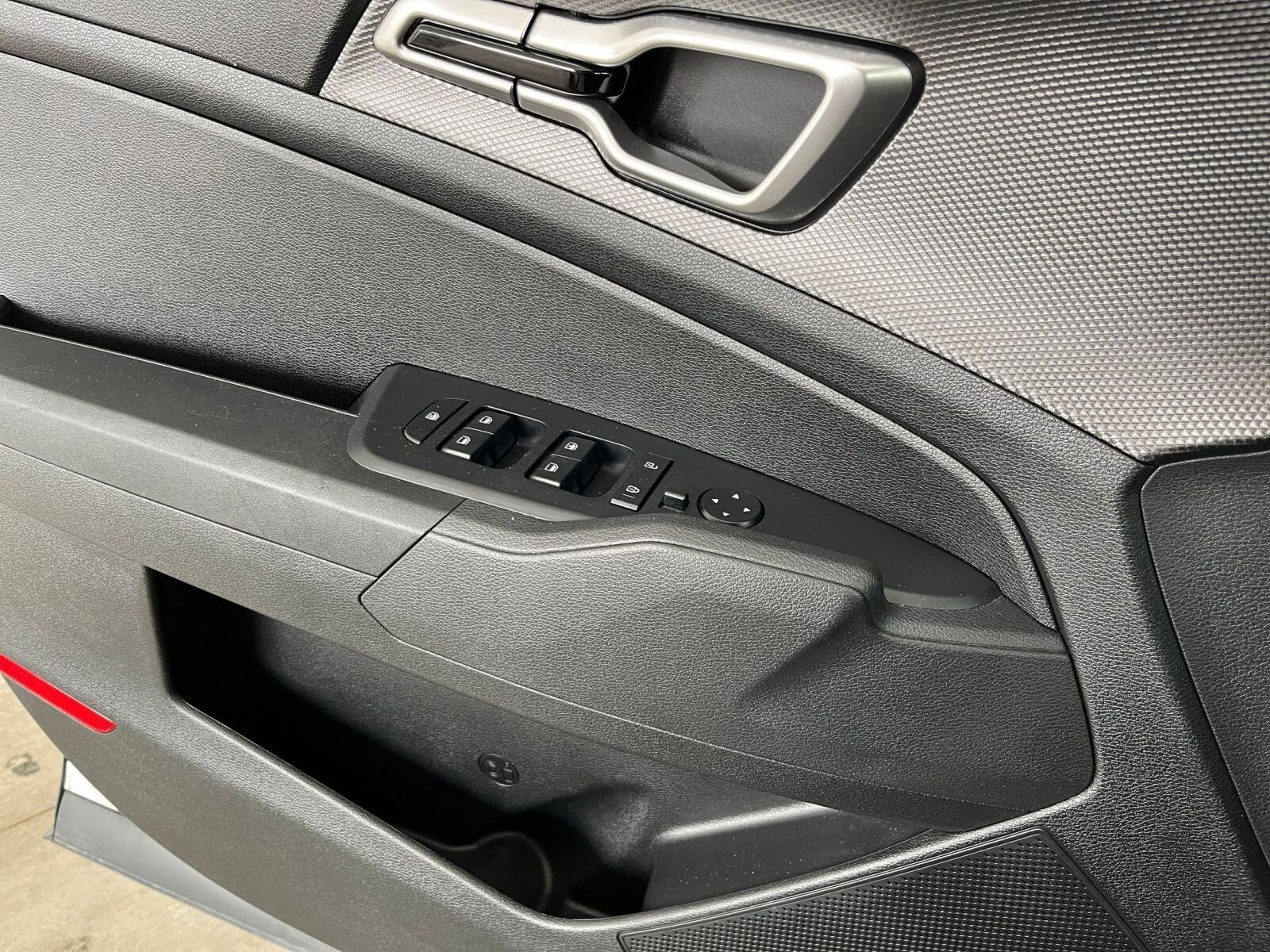 Thumbnail: 2025 Kia Sportage - 18