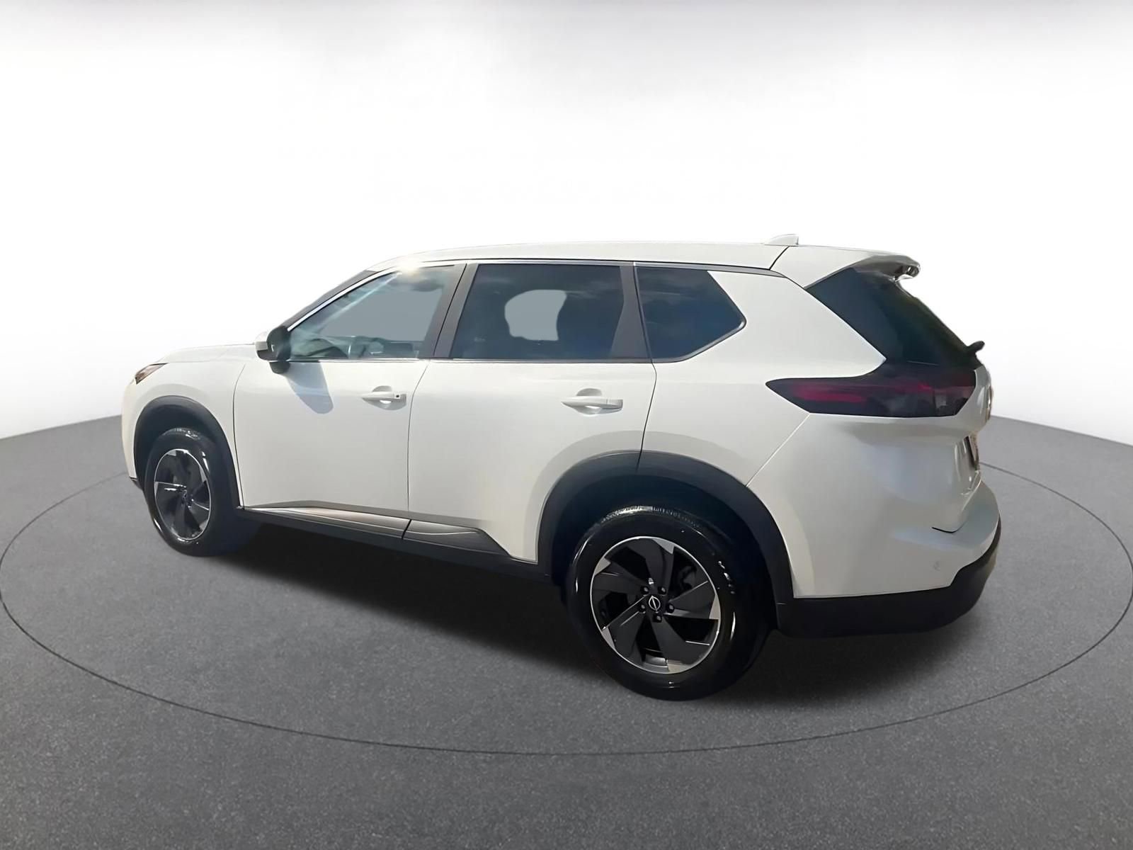 Thumbnail: 2025 Nissan Rogue - 10