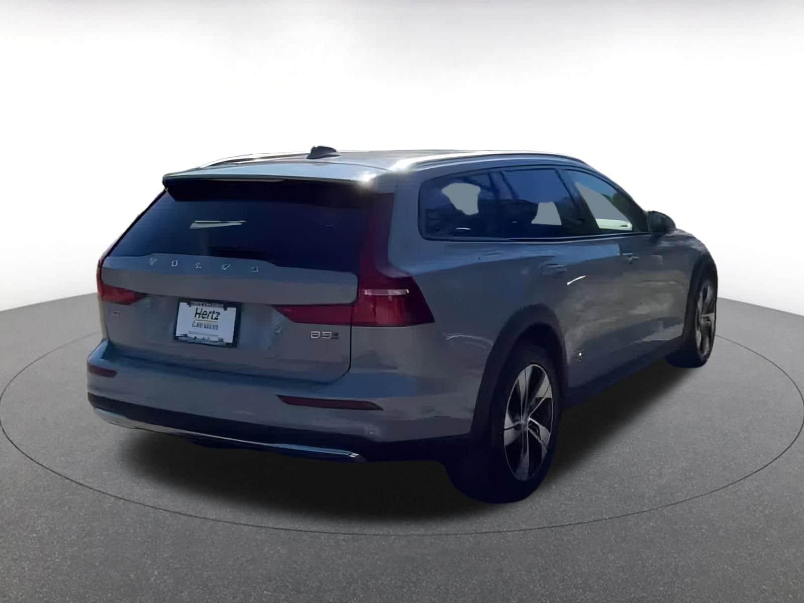 Thumbnail: 2025 Volvo S60 - 14