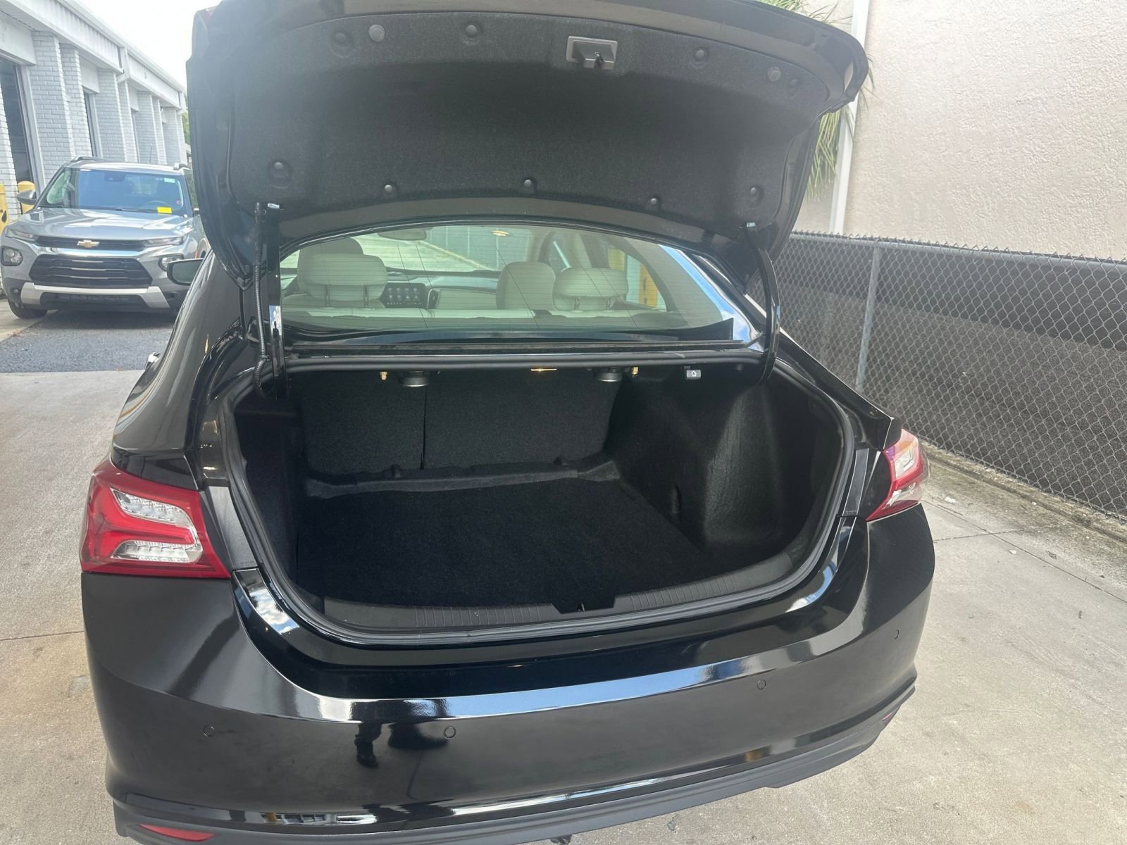 Thumbnail: 2024 Chevrolet Malibu - 30