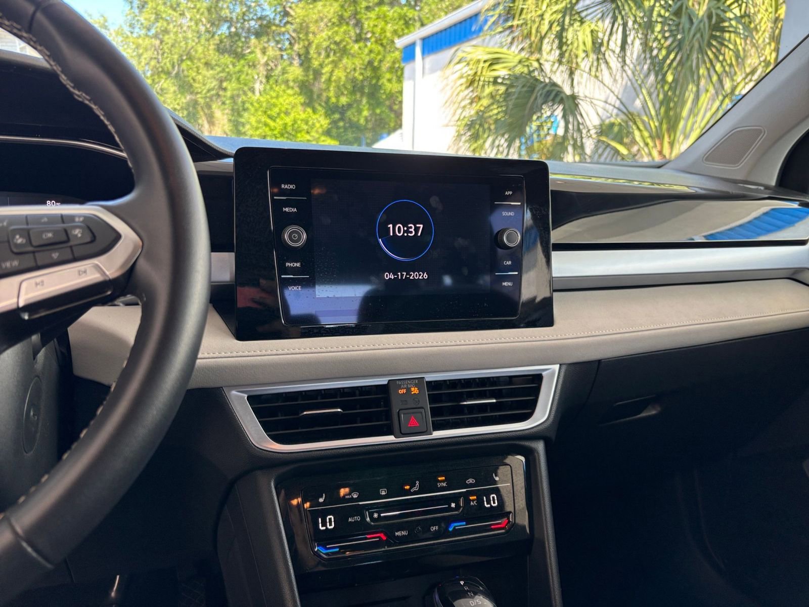 Thumbnail: 2025 Volkswagen Taos - 17