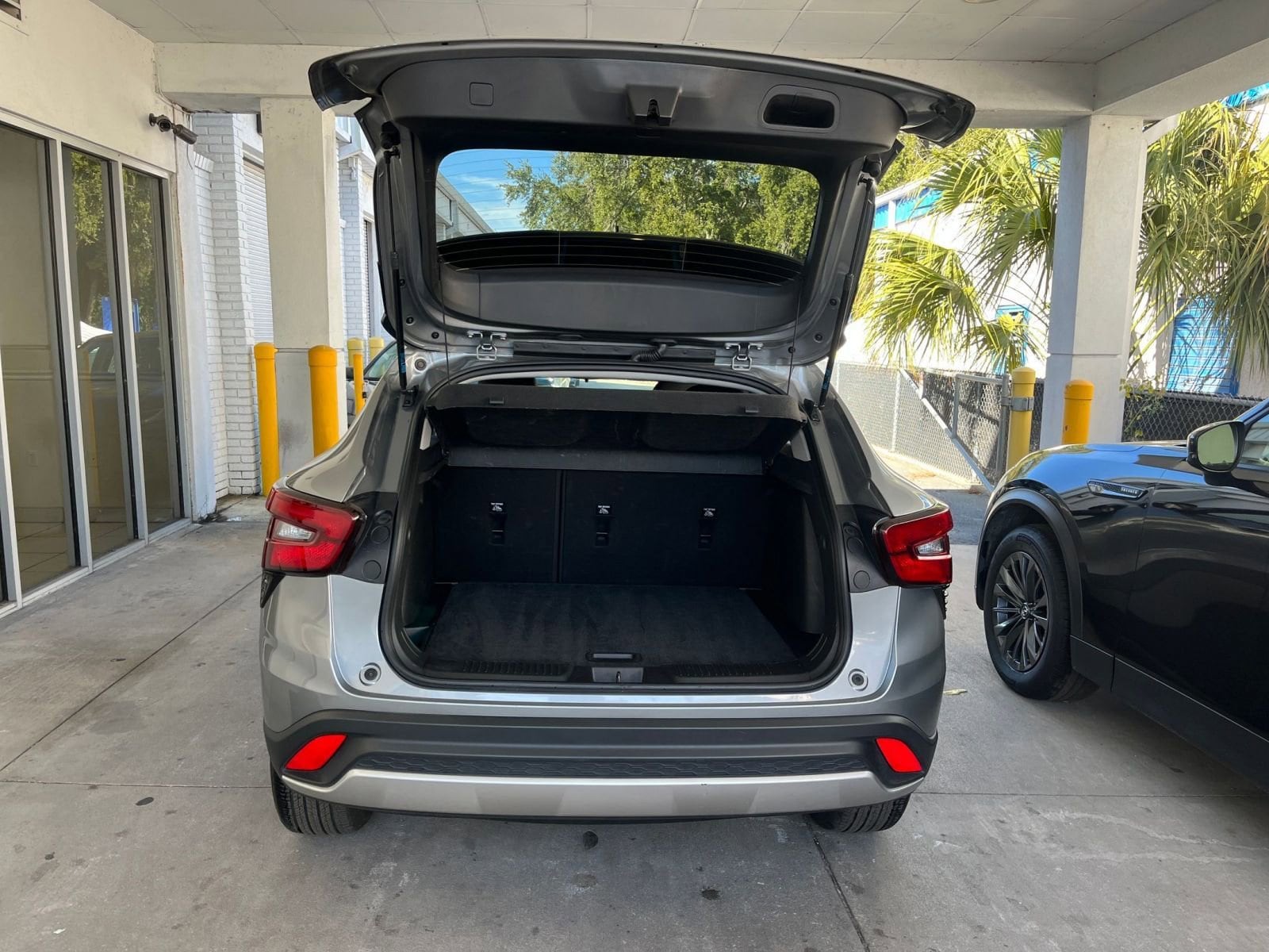 Thumbnail: 2025 Chevrolet Trax - 31