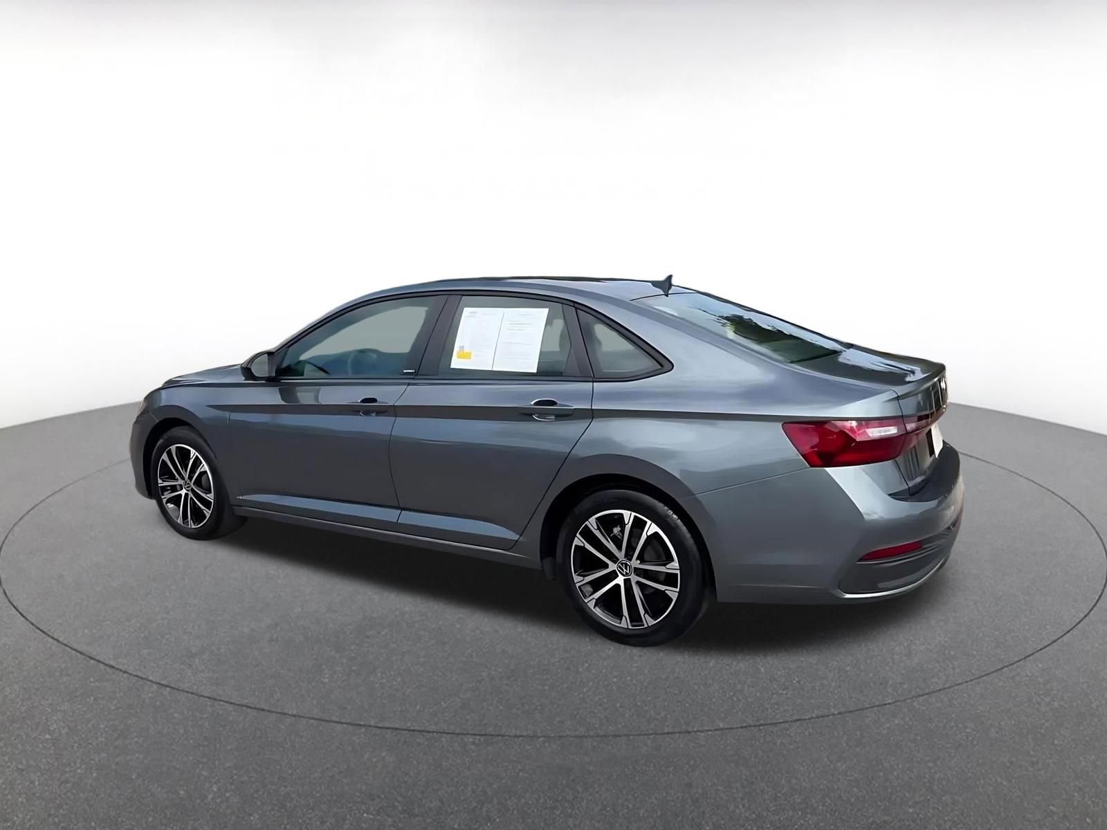 Thumbnail: 2025 Volkswagen Jetta - 10