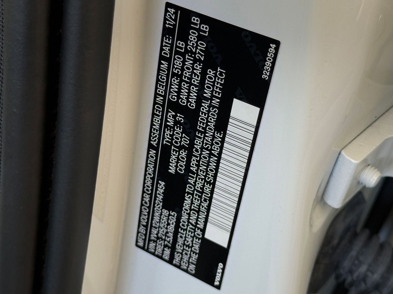 Thumbnail: 2025 Volvo S60 - 29