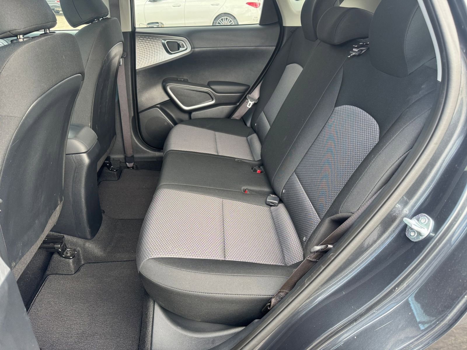2024 Kia Soul LX 26