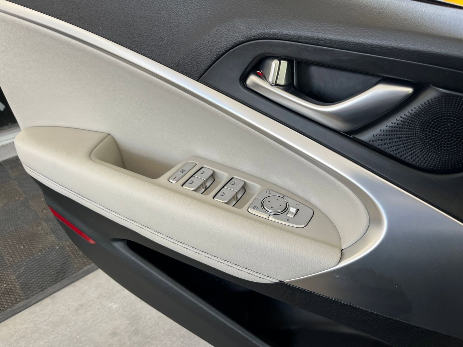 Thumbnail: 2025 Genesis G70 - 20