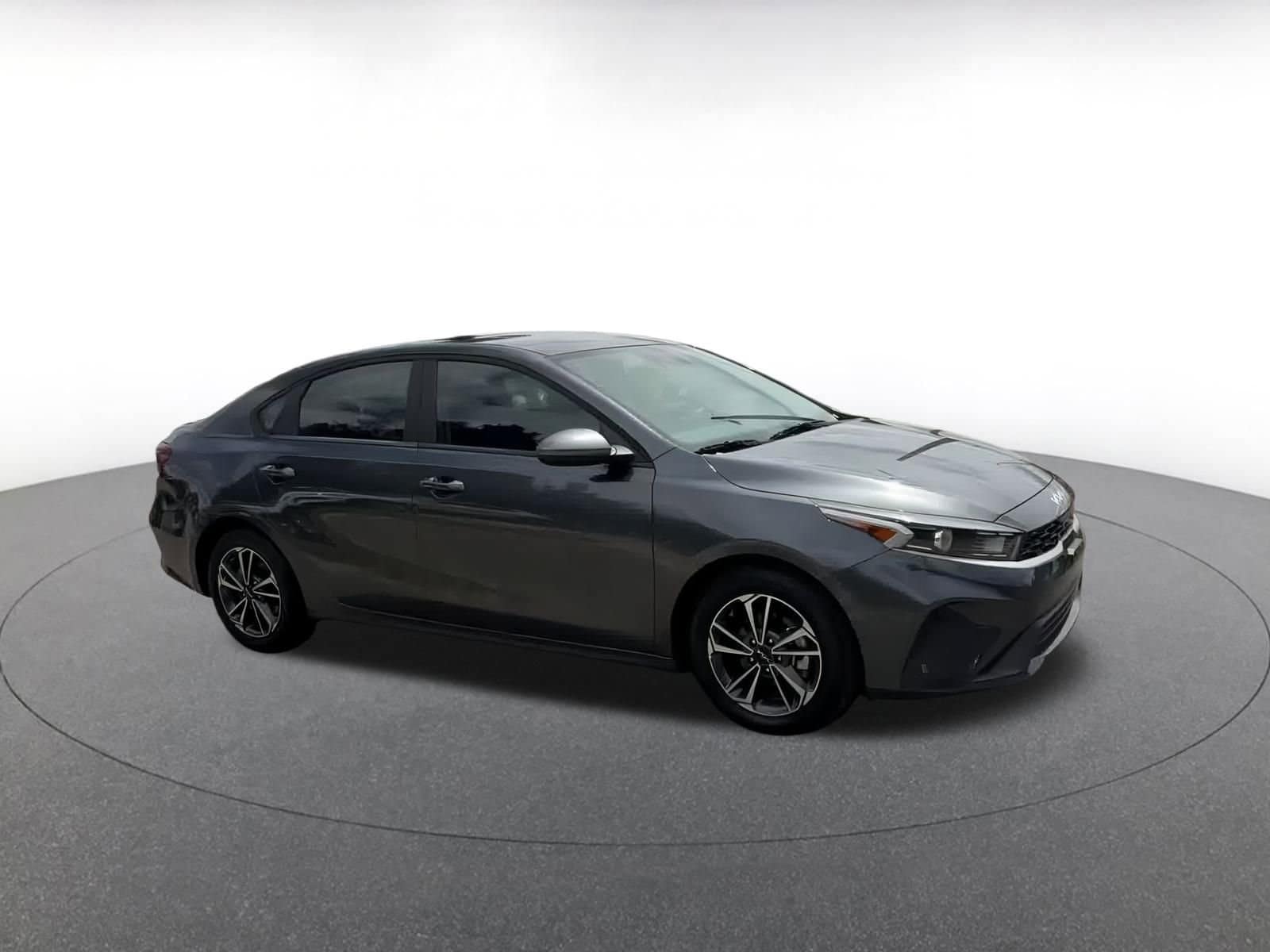Thumbnail: 2024 Kia Forte - 2