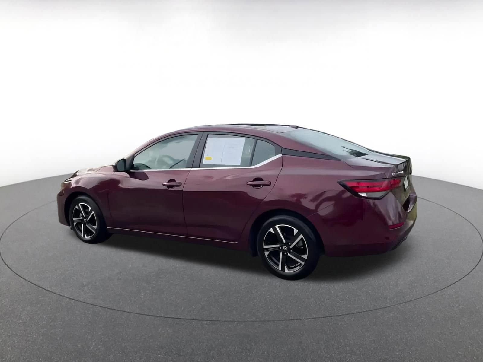 Thumbnail: 2024 Nissan Sentra - 10