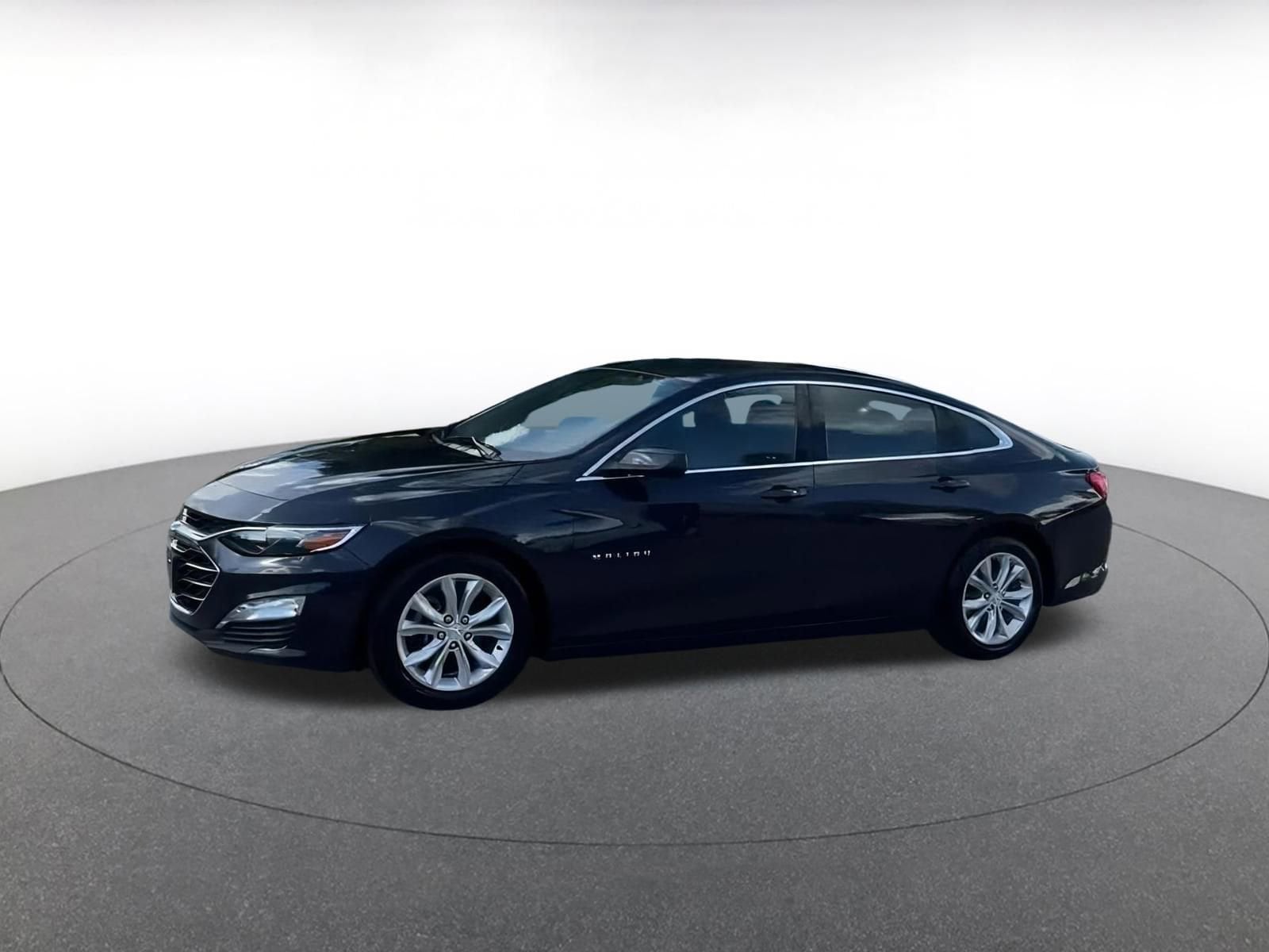 Thumbnail: 2023 Chevrolet Malibu - 7