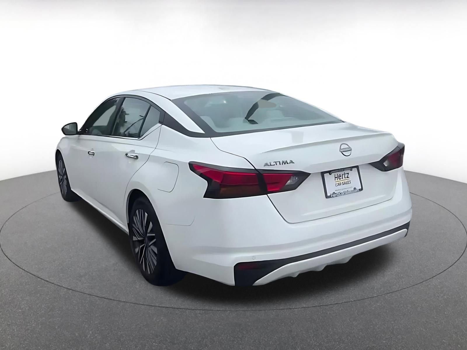 Thumbnail: 2025 Nissan Altima - 11