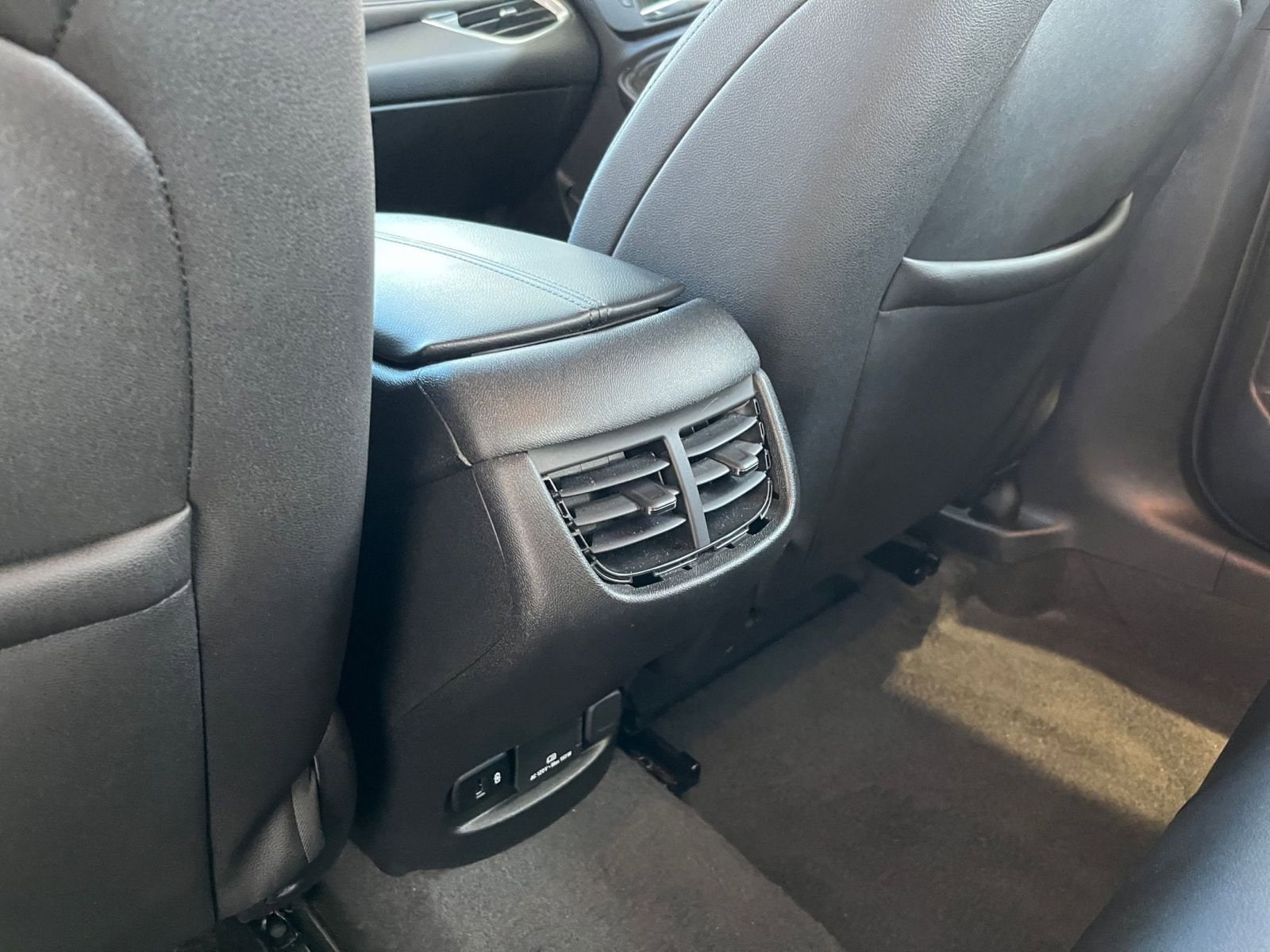 Thumbnail: 2024 Chevrolet Malibu - 24