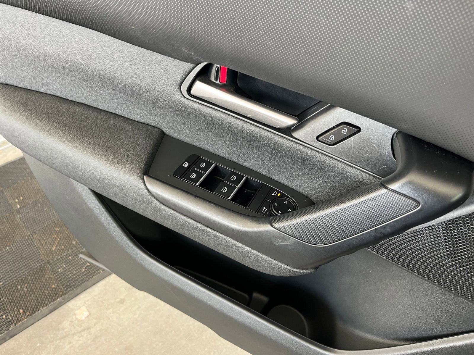 Thumbnail: 2025 Mazda CX-50 - 20