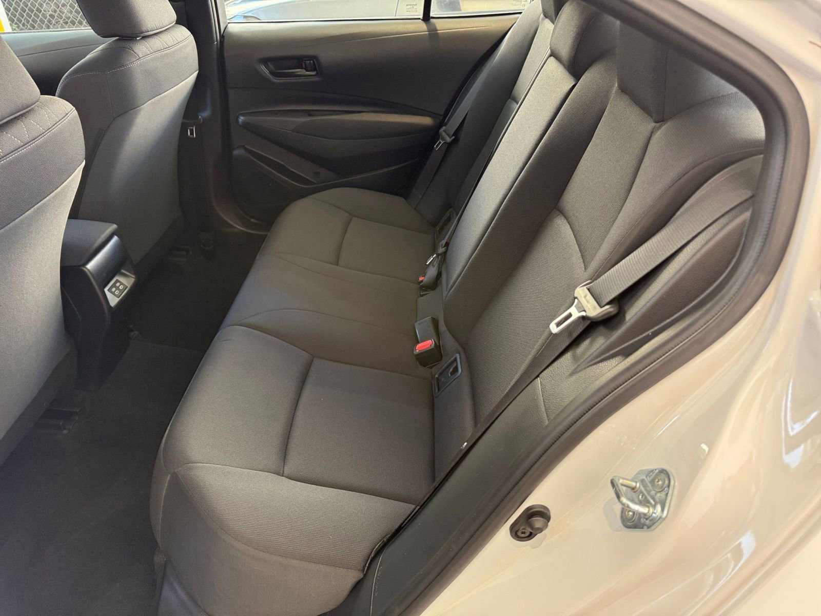 Thumbnail: 2025 Toyota Corolla - 25