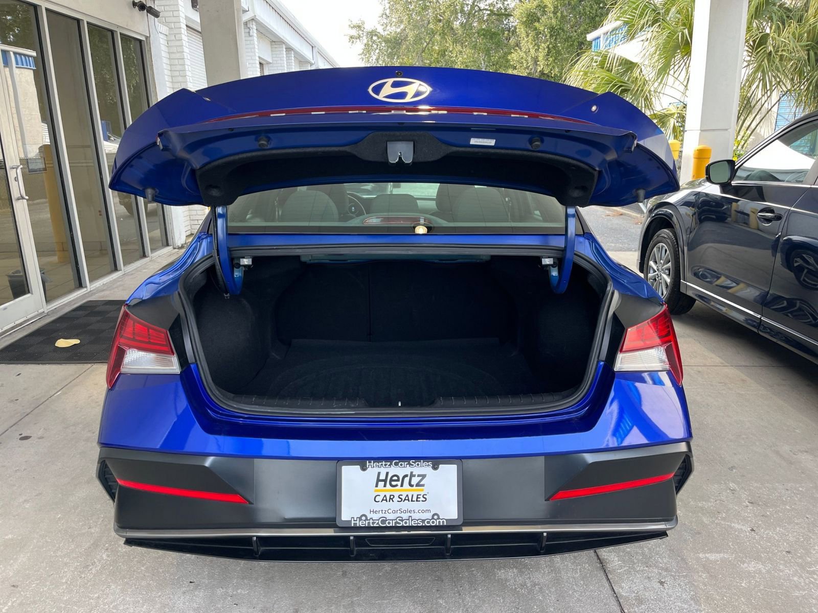 Thumbnail: 2025 Hyundai Elantra - 31