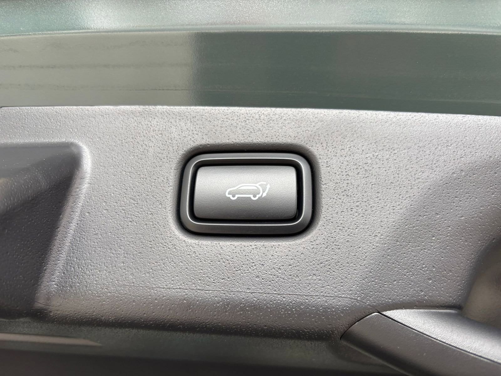 Thumbnail: 2024 Kia Niro - 29