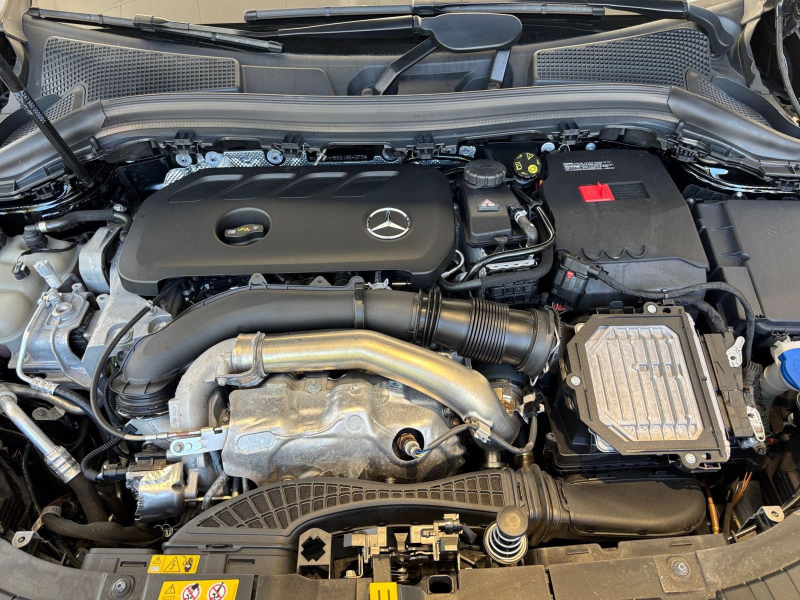 Thumbnail: 2025 Mercedes-Benz GLA - 33