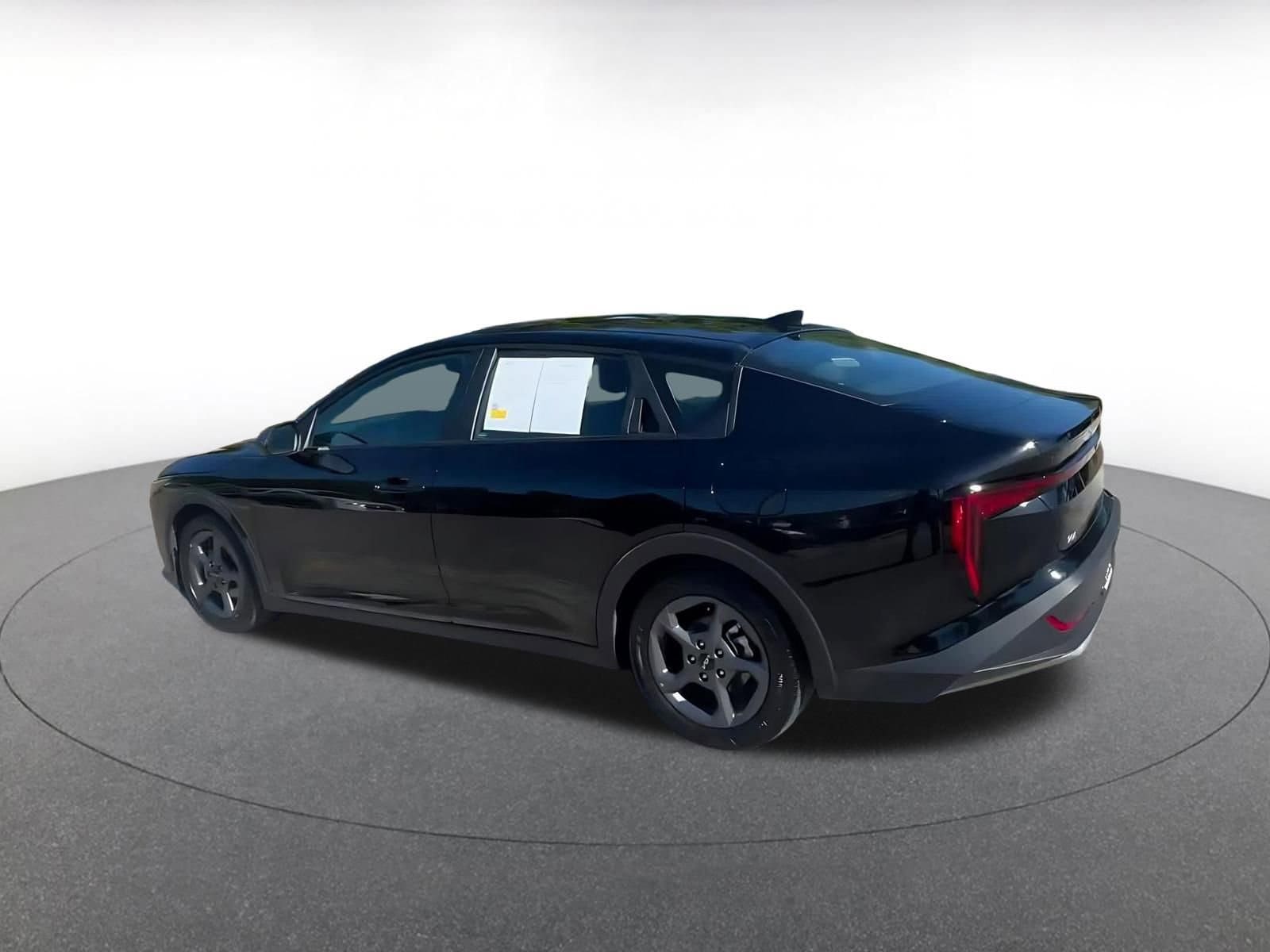 Thumbnail: 2025 Kia K4 - 10