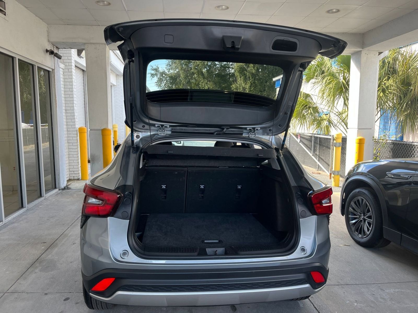 Thumbnail: 2025 Chevrolet Trax - 31