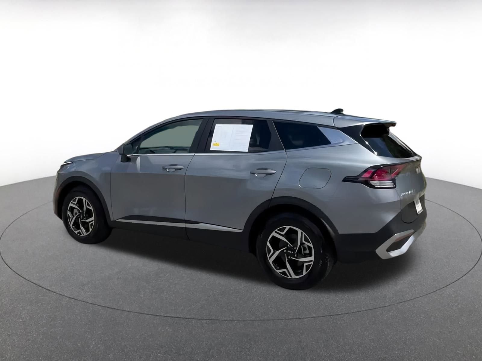 Thumbnail: 2024 Kia Sportage - 8