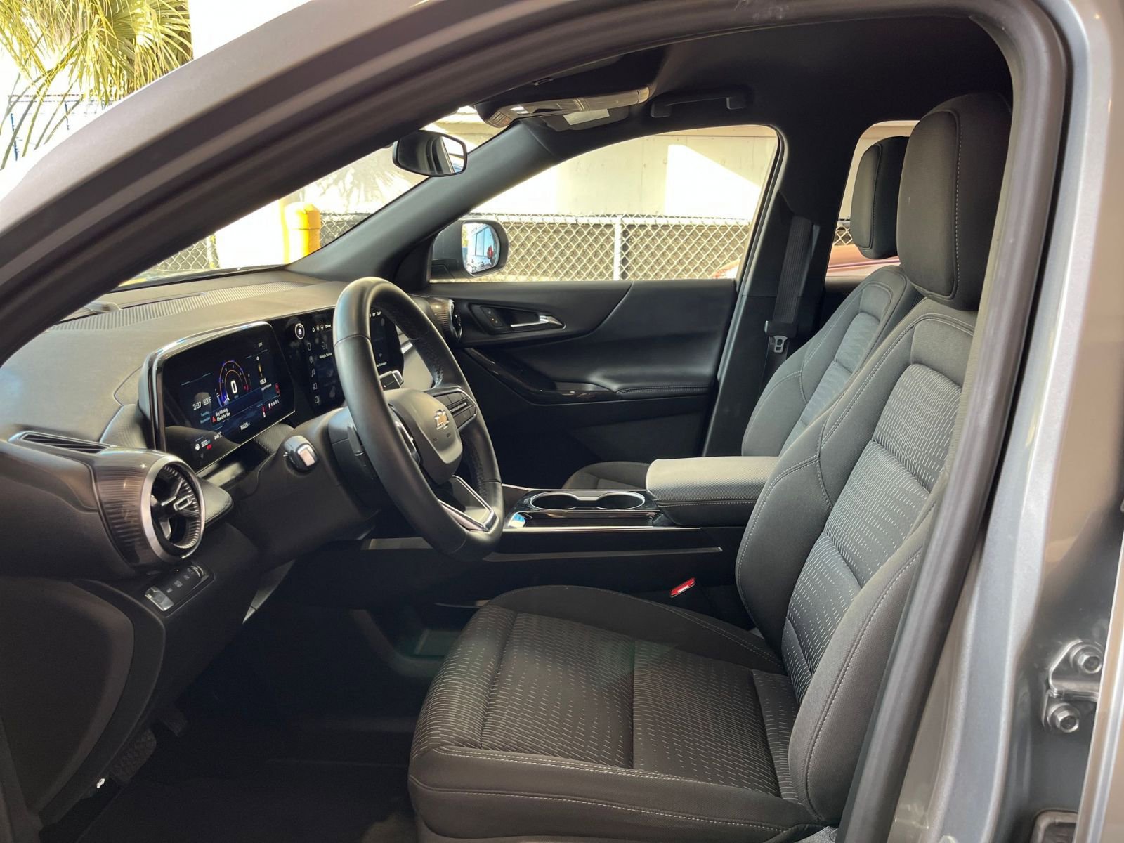 Thumbnail: 2025 Chevrolet Equinox - 27