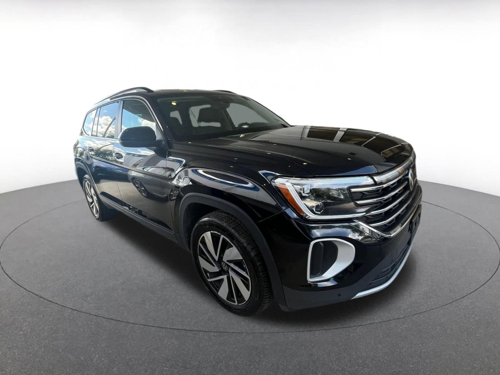 Thumbnail: 2025 Volkswagen Atlas - 1