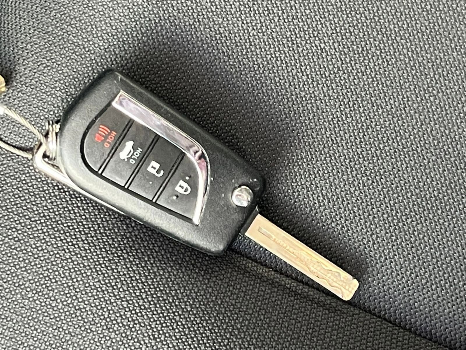 Thumbnail: 2025 Toyota Corolla - 23