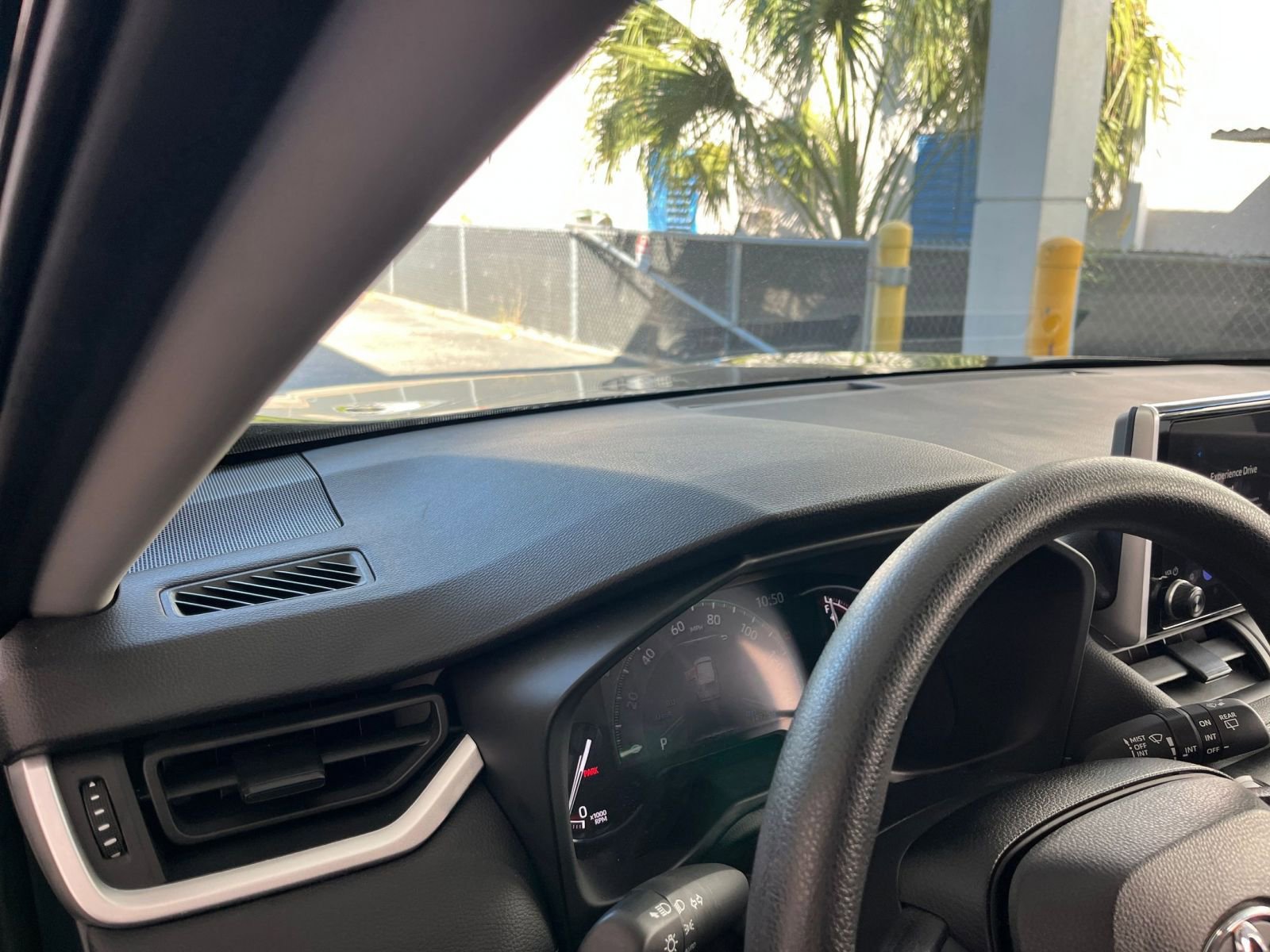 Thumbnail: 2025 Toyota RAV4 - 34