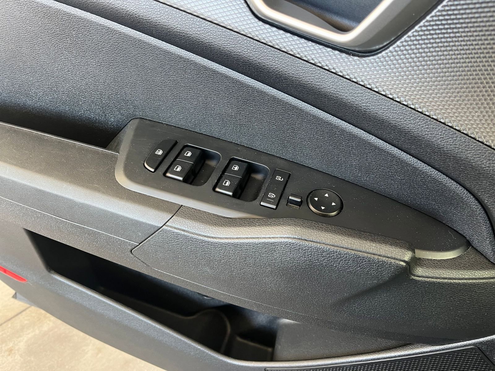 Thumbnail: 2025 Kia Sportage - 18