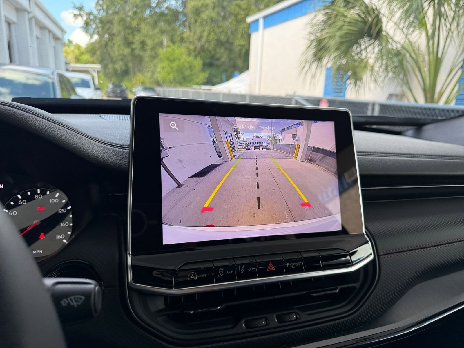 Thumbnail: 2025 Jeep Compass - 17