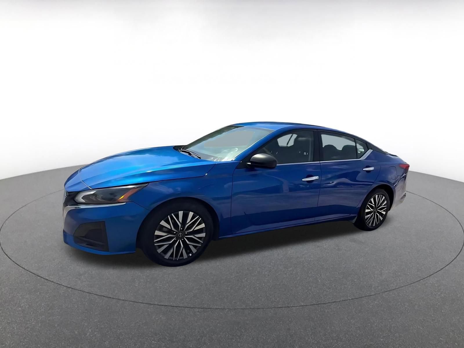 Thumbnail: 2025 Nissan Altima - 8