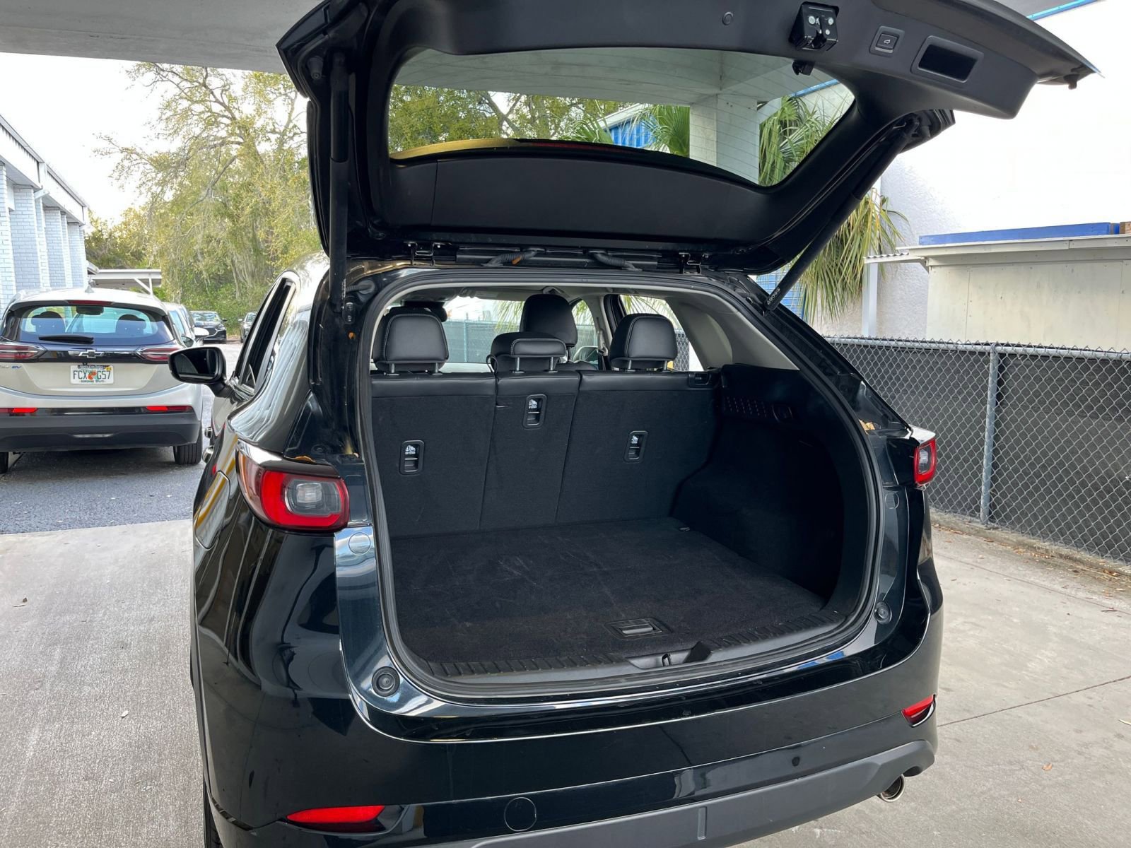 Thumbnail: 2025 Mazda CX-5 - 33