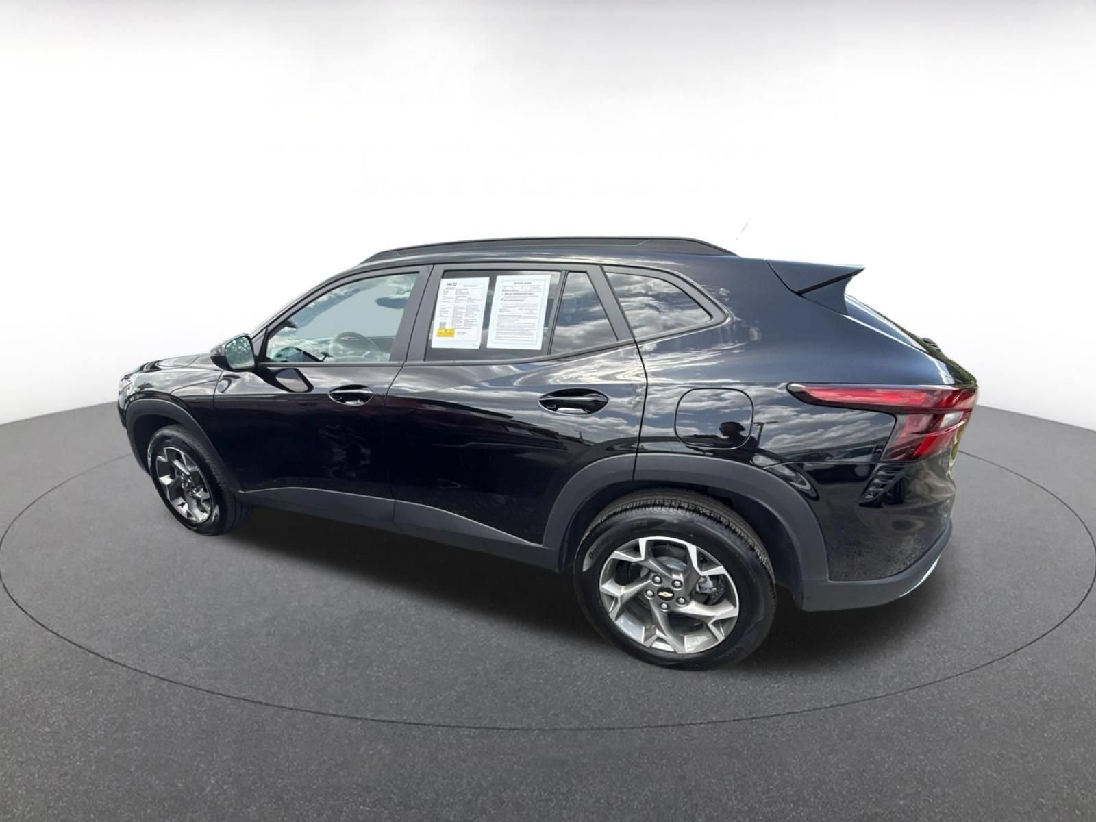 Thumbnail: 2025 Chevrolet Trax - 14